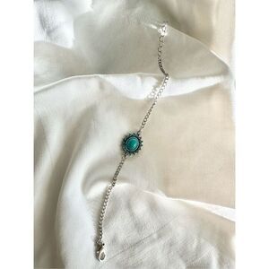 Turquoise oval chain link cowgirl / western design bracelet